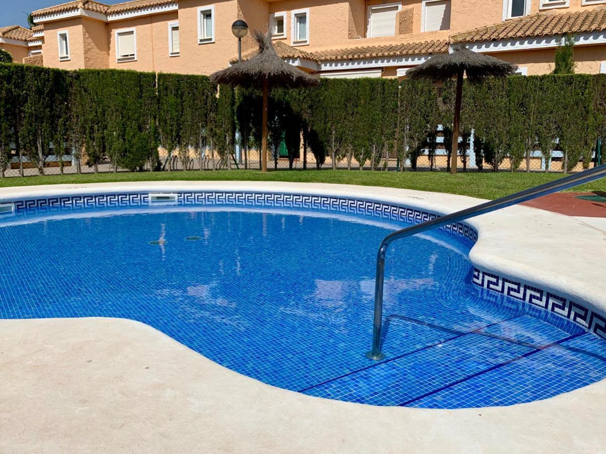 דירות ורה Marinas Sol - Tu Hogar Con Jardin Privado! מראה חיצוני תמונה